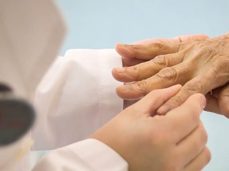 Rheumatologist in Greenock / Scotland